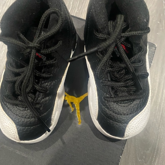 Nike Jordan Retro 12 - Picture 3 of 4